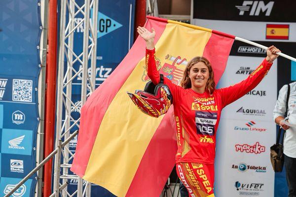 DANIELA HERNANDO, SIGUE SUMANDO